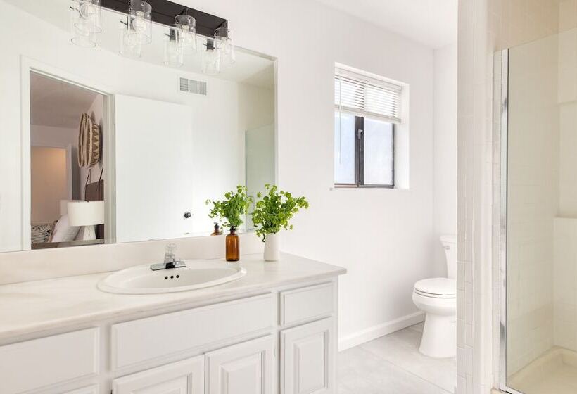 Lava Rocks By Avantstay Gorgeous Desert Haven W Pool Hot Tub Fire Pit Ping Pong