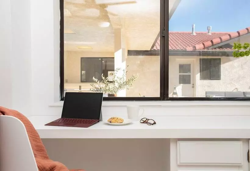 Lava Rocks By Avantstay Gorgeous Desert Haven W Pool Hot Tub Fire Pit Ping Pong