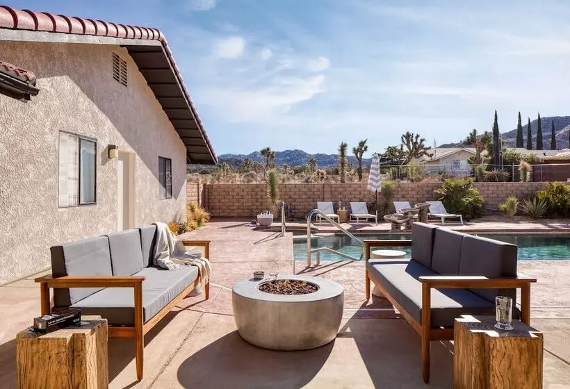 Lava Rocks By Avantstay Gorgeous Desert Haven W Pool Hot Tub Fire Pit Ping Pong