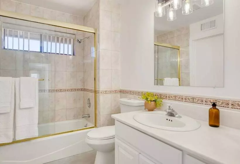 Lava Rocks By Avantstay Gorgeous Desert Haven W Pool Hot Tub Fire Pit Ping Pong