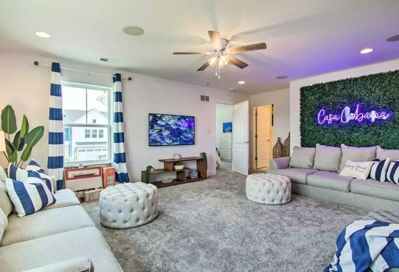 Ocean View Home With Beach Shuttle, 5 Mi To Coast!