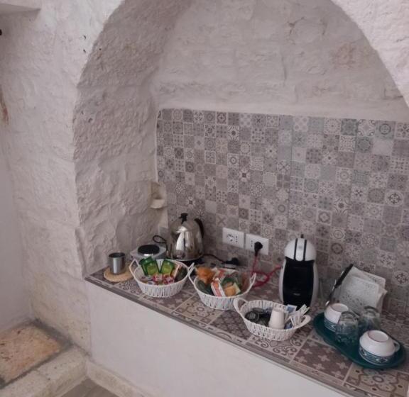 تختخواب و صبحانه Giaster