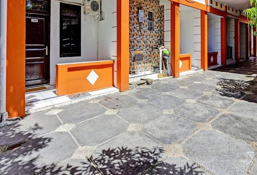 Collection O 91489 Hotel Tanjung Permata