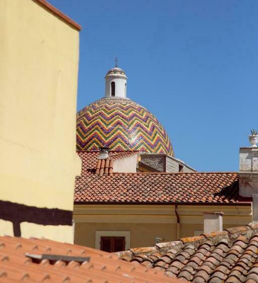 住宿加早餐  Reef Suites