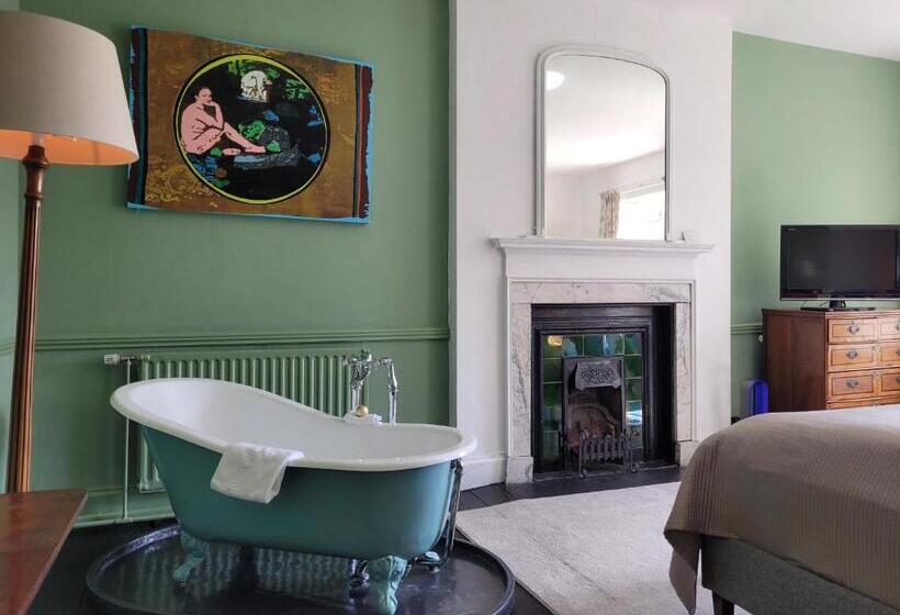 ベッドアンドブレックファースト The Old Vicarage