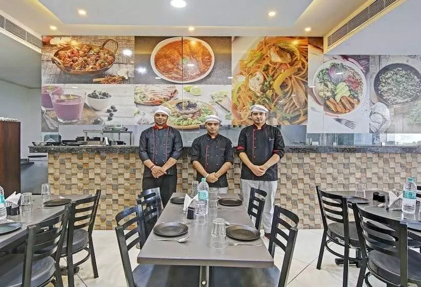 هتل Treebo Royal Empire Adarsh Nagar, Chandigarh