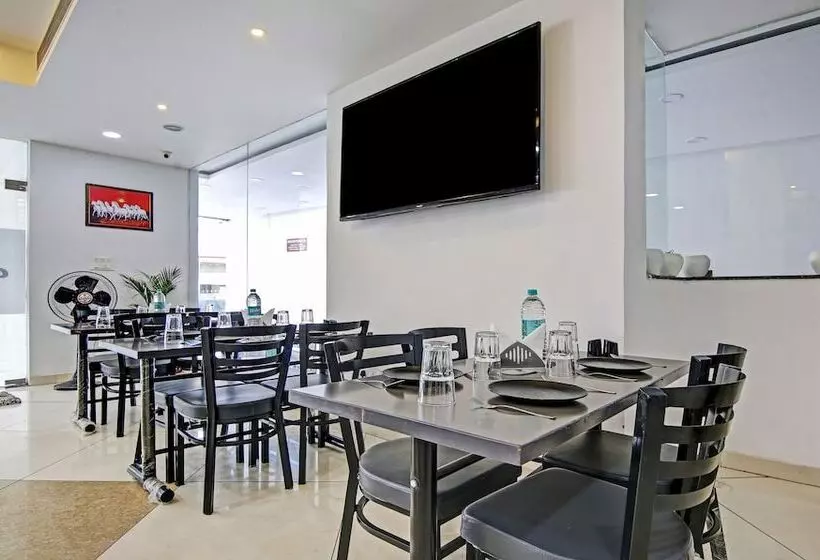 هتل Treebo Royal Empire Adarsh Nagar, Chandigarh