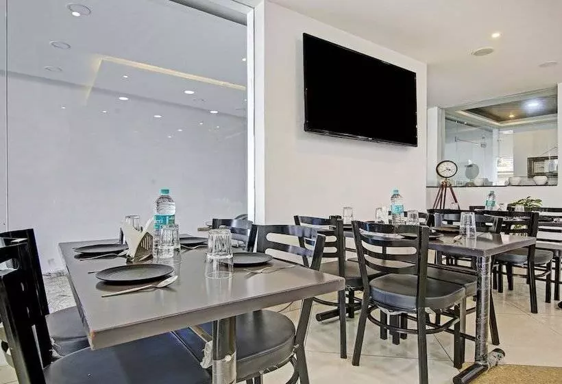 هتل Treebo Royal Empire Adarsh Nagar, Chandigarh