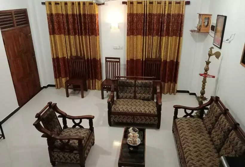 Indunil Villa