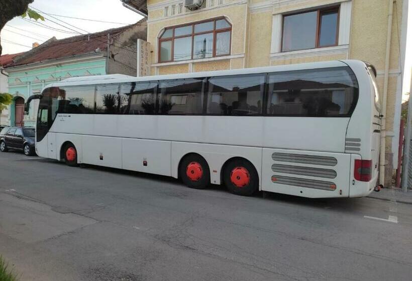 Пансион Casa Drumețului