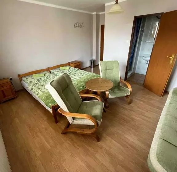 Majatalo Penzion Siesta Grand