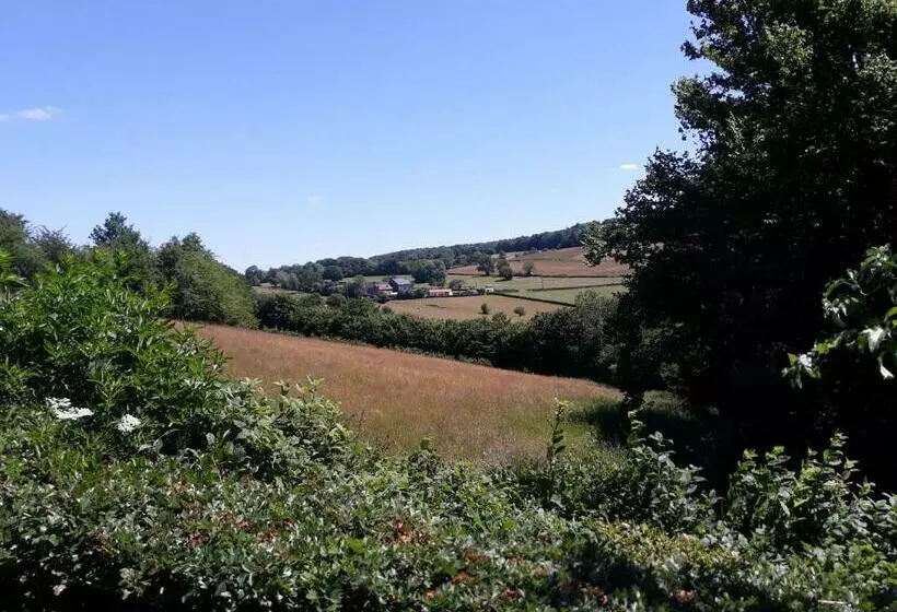 Majatalo Studio Au Jardin Fleuri