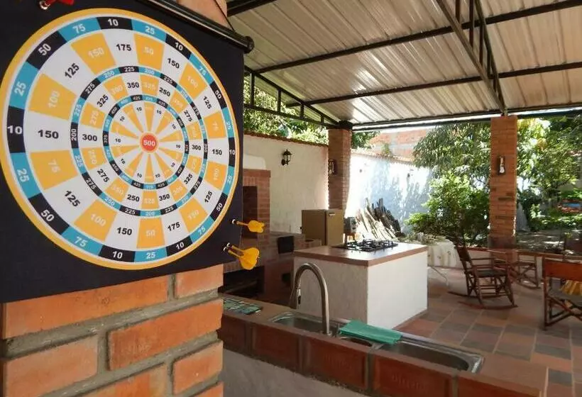 ペンション B&b Villa Calasan