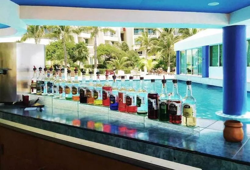 Cancun Beach Aparthotel By Solymar