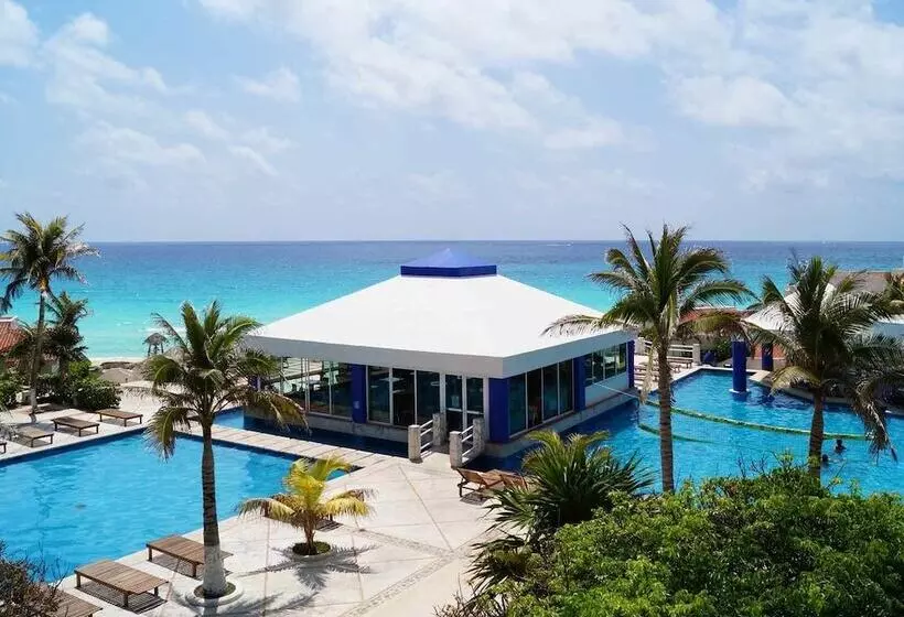 Cancun Beach Aparthotel By Solymar