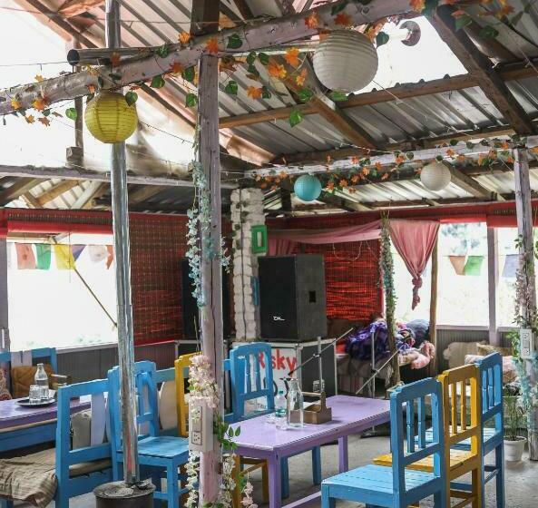 Albergue Rudrani Stays