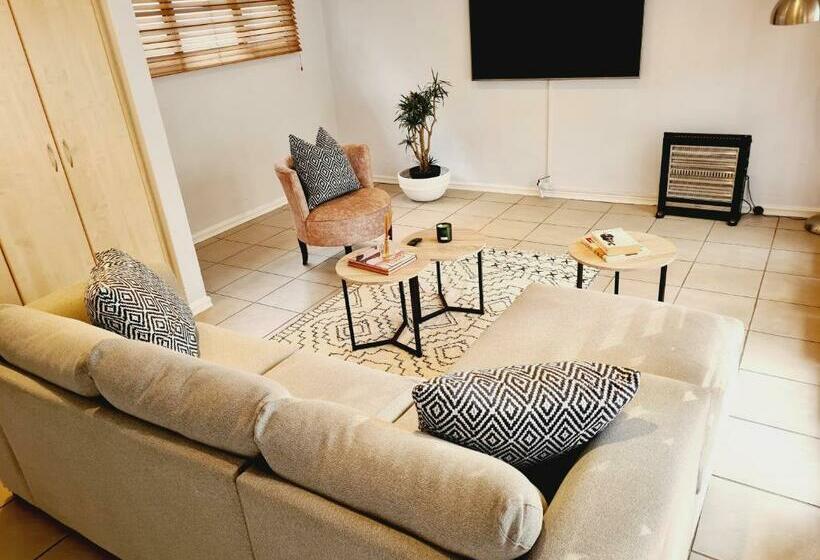 Finna S Lovely 1 Bedroom Open Plan Vacation Home