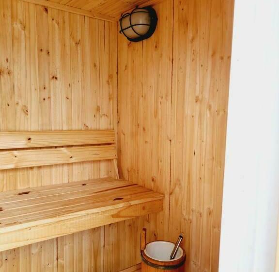 Finna S Lovely 1 Bedroom Open Plan Vacation Home