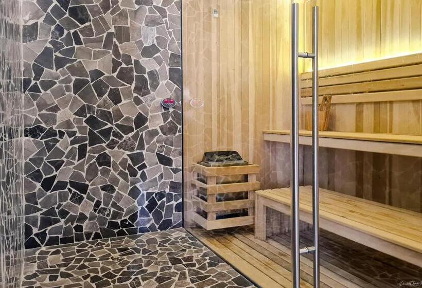 Iik Tulum By Groovy Stays A Hip Condo Hotel With Wifi, Rooftop, Pool, Sleeps 6