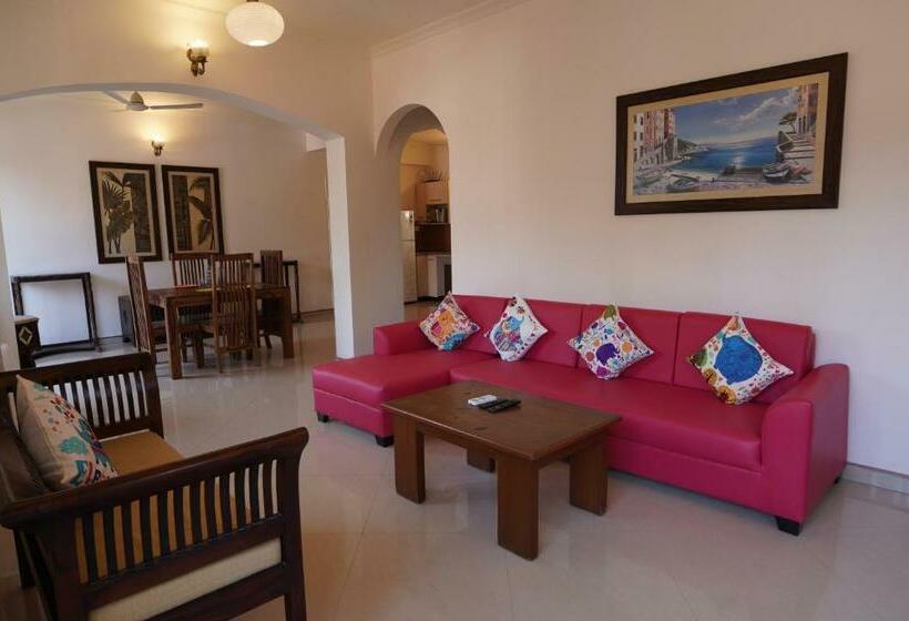 Montage By Le Pension Stays