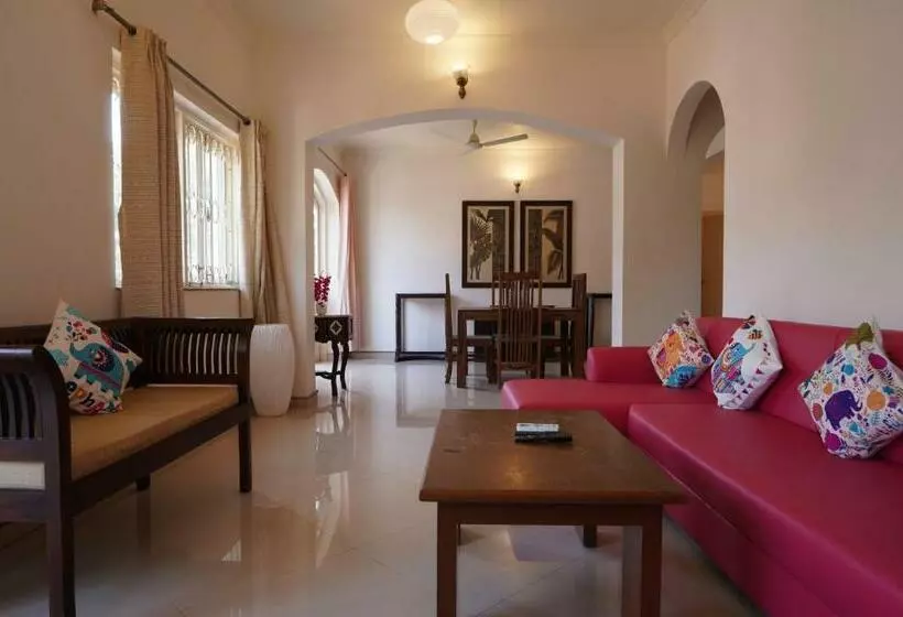 Montage By Le Pension Stays