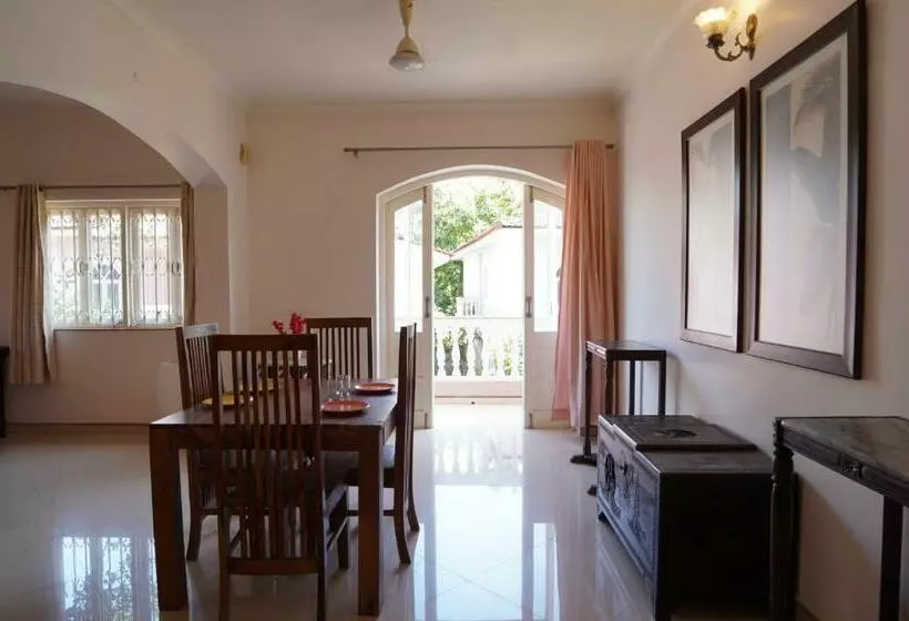 Montage By Le Pension Stays