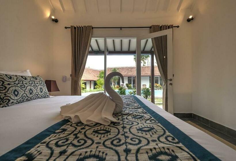 פנסיון Nami Surf Stay