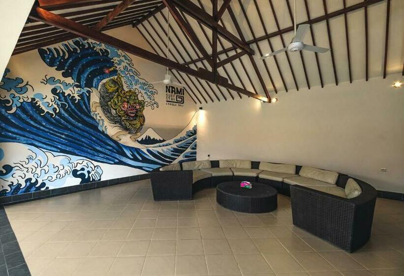 פנסיון Nami Surf Stay