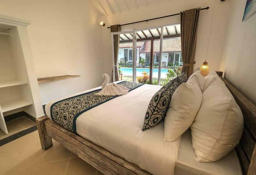 פנסיון Nami Surf Stay