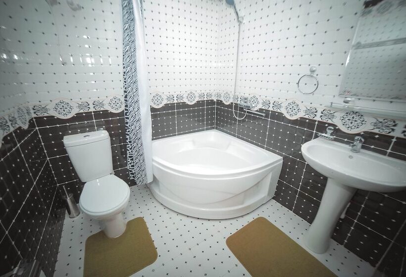 Пансион Oqilanur Guest House