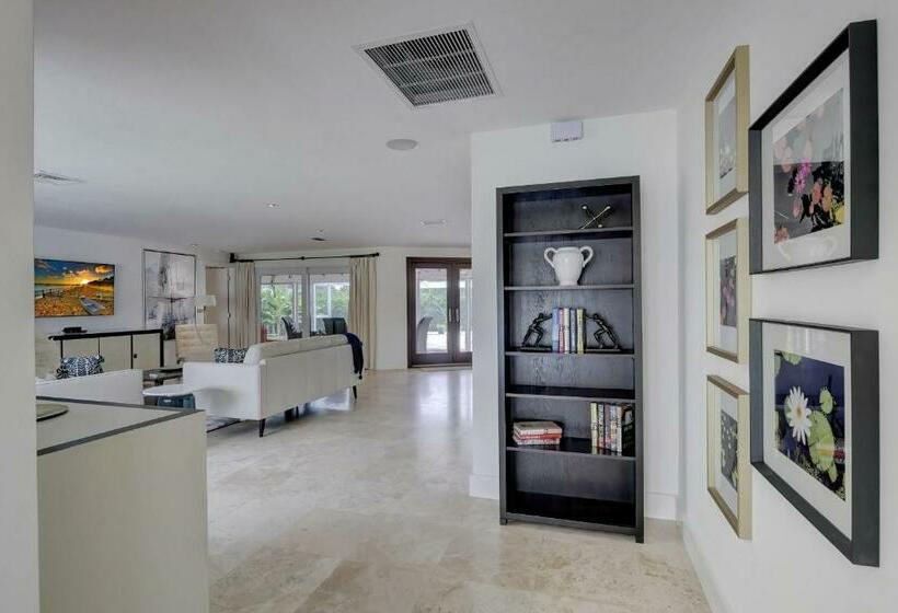 Pet Friendly Private Pool Home 1 4 Miles To The Gulf