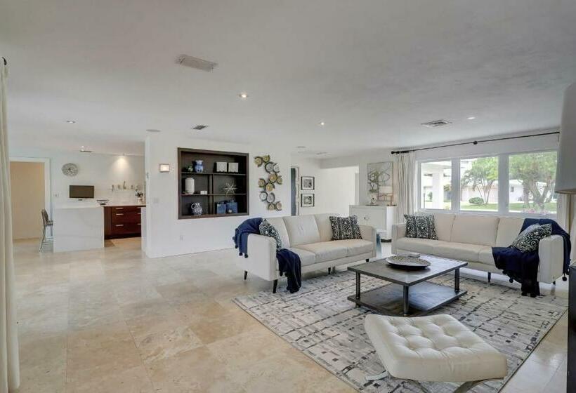 Pet Friendly Private Pool Home 1 4 Miles To The Gulf