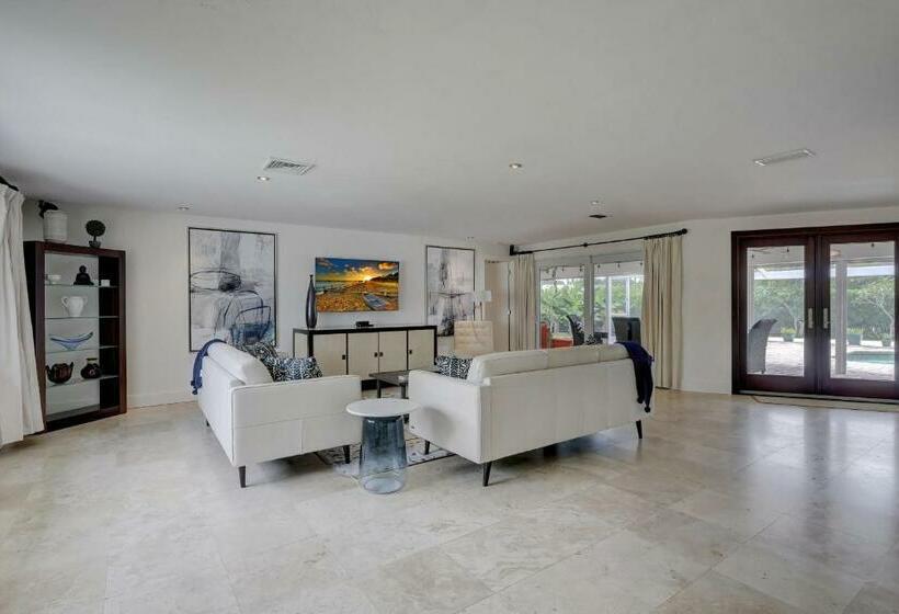 Pet Friendly Private Pool Home 1 4 Miles To The Gulf