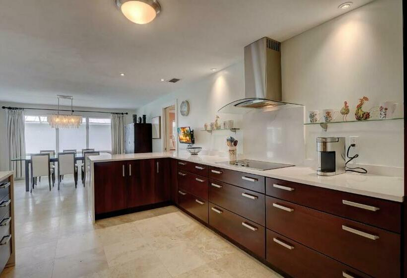 Pet Friendly Private Pool Home 1 4 Miles To The Gulf