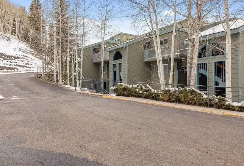 Riverside Condos D01 By Avantstay Condo Close To Downtown Town Park Ski Lift 8