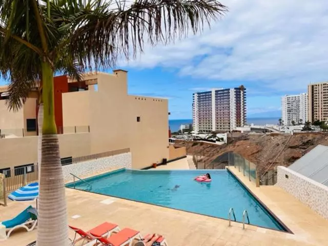 #seaparaiso# Heated Pool,private Parking,fast Wifi