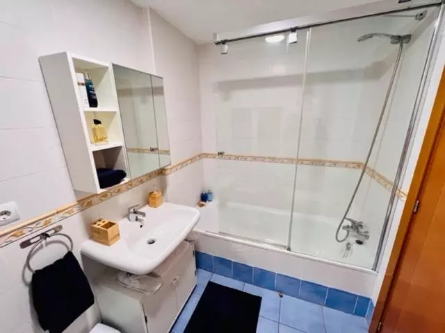 #seaparaiso# Heated Pool,private Parking,fast Wifi