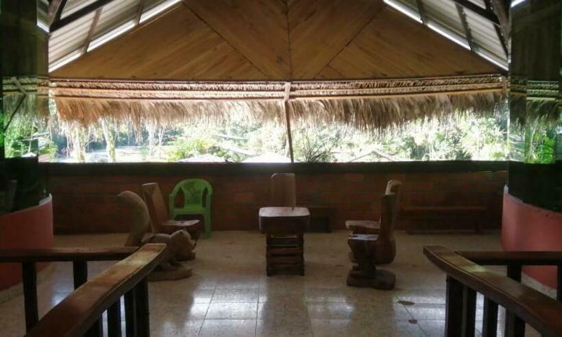 旅馆 Grand Selva Lodge & Tours