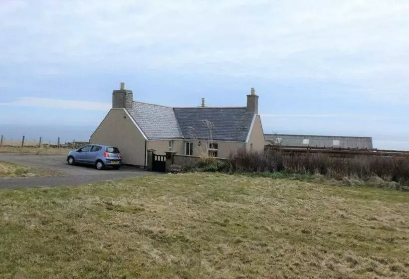 ベッドアンドブレックファースト Fabulous Location With Sea And Castle View   Nc500