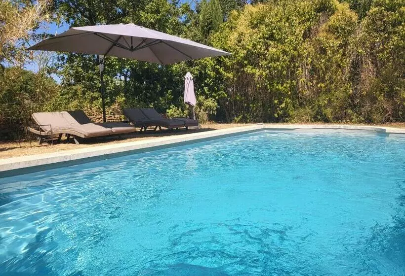 Aamiaismajoitus (B&B) Le Cabanon