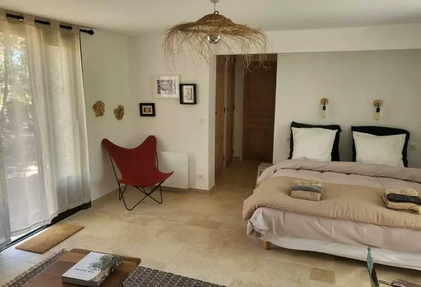 Aamiaismajoitus (B&B) Le Cabanon
