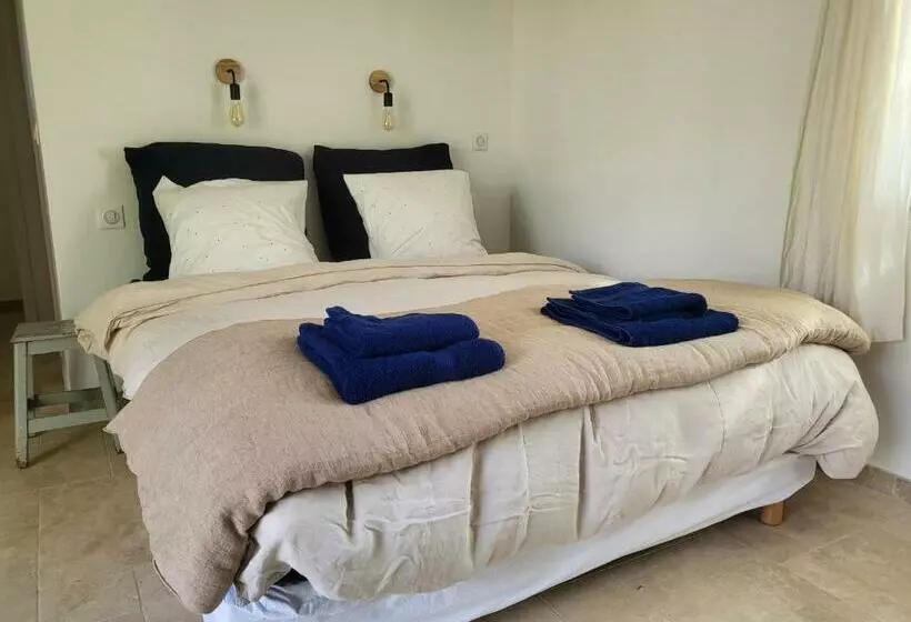 Aamiaismajoitus (B&B) Le Cabanon
