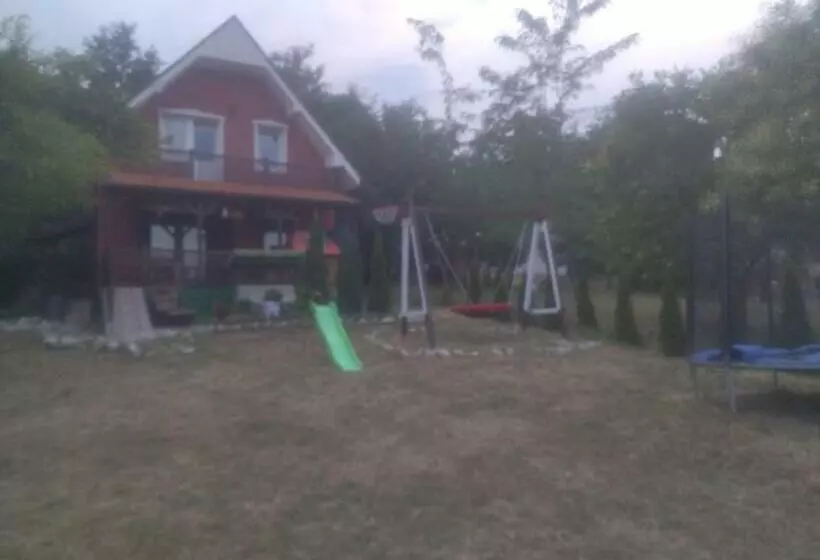 Bor, Savaca   Porodicna Vikendica Za Izdavanje