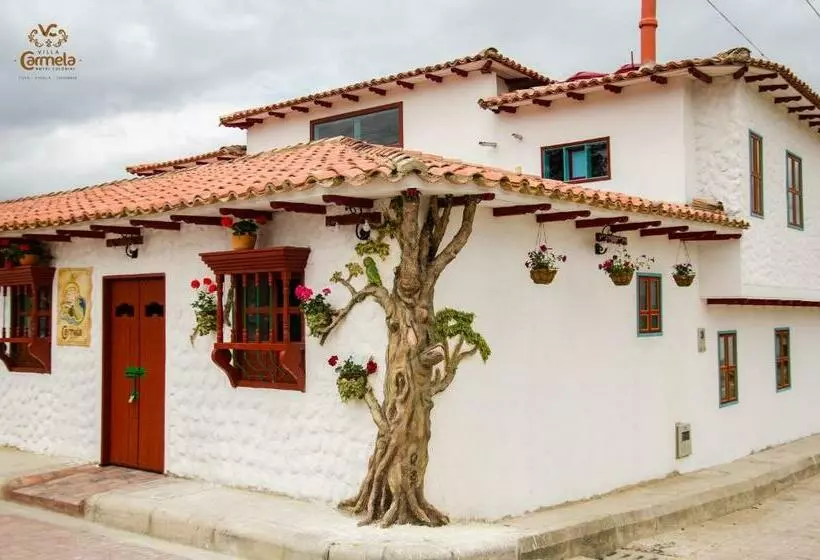 Hotelli Colonial Villa Carmela