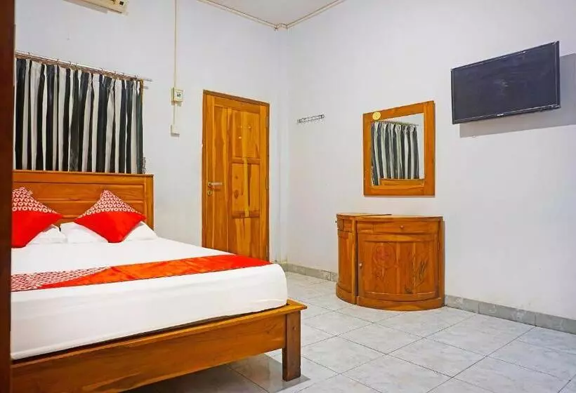 Hotelli Oyo 91456 Anggrek Homes Makassar