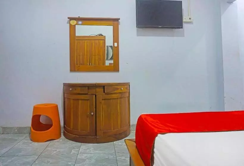 Hotelli Oyo 91456 Anggrek Homes Makassar