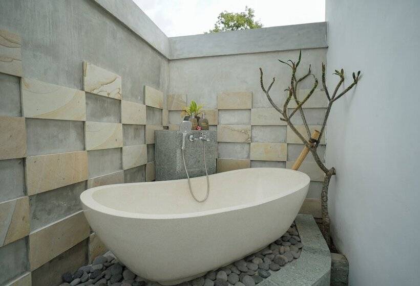 Innora Jungle Resort And Spa