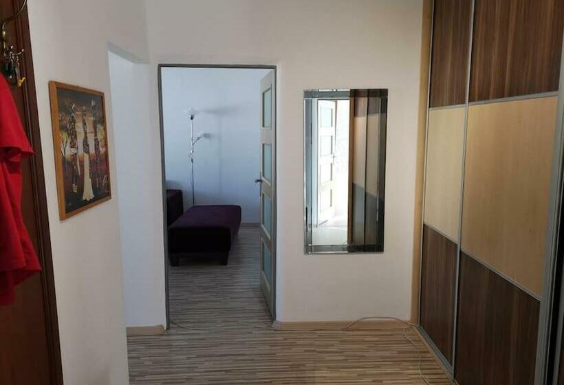 Zvolen Apartment /3 Izbový Byt