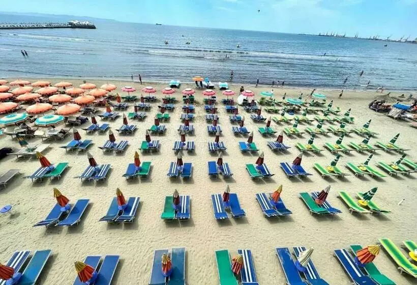 апартаменты у моря