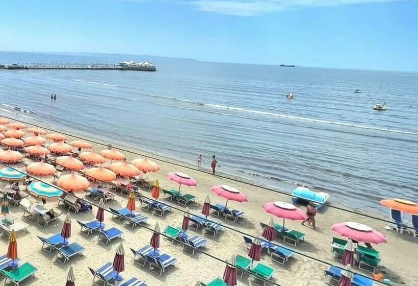 апартаменты у моря